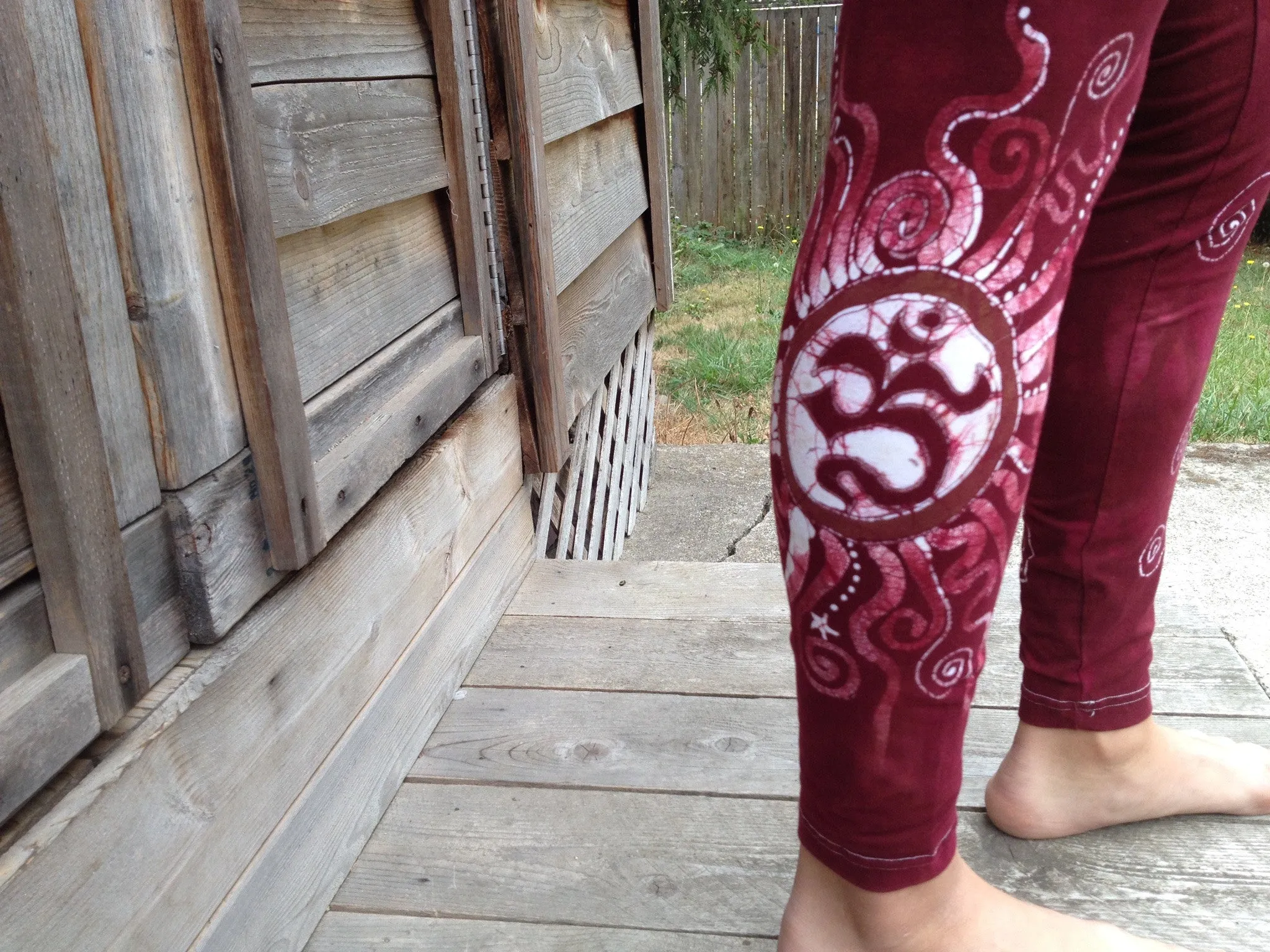 Red Earth Om and Batik Stars Leggings